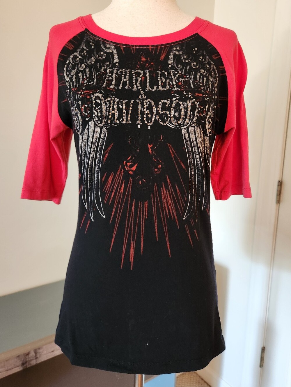 Harley-Davidson Black & Red Womens Wing Graphic Raglan Tee